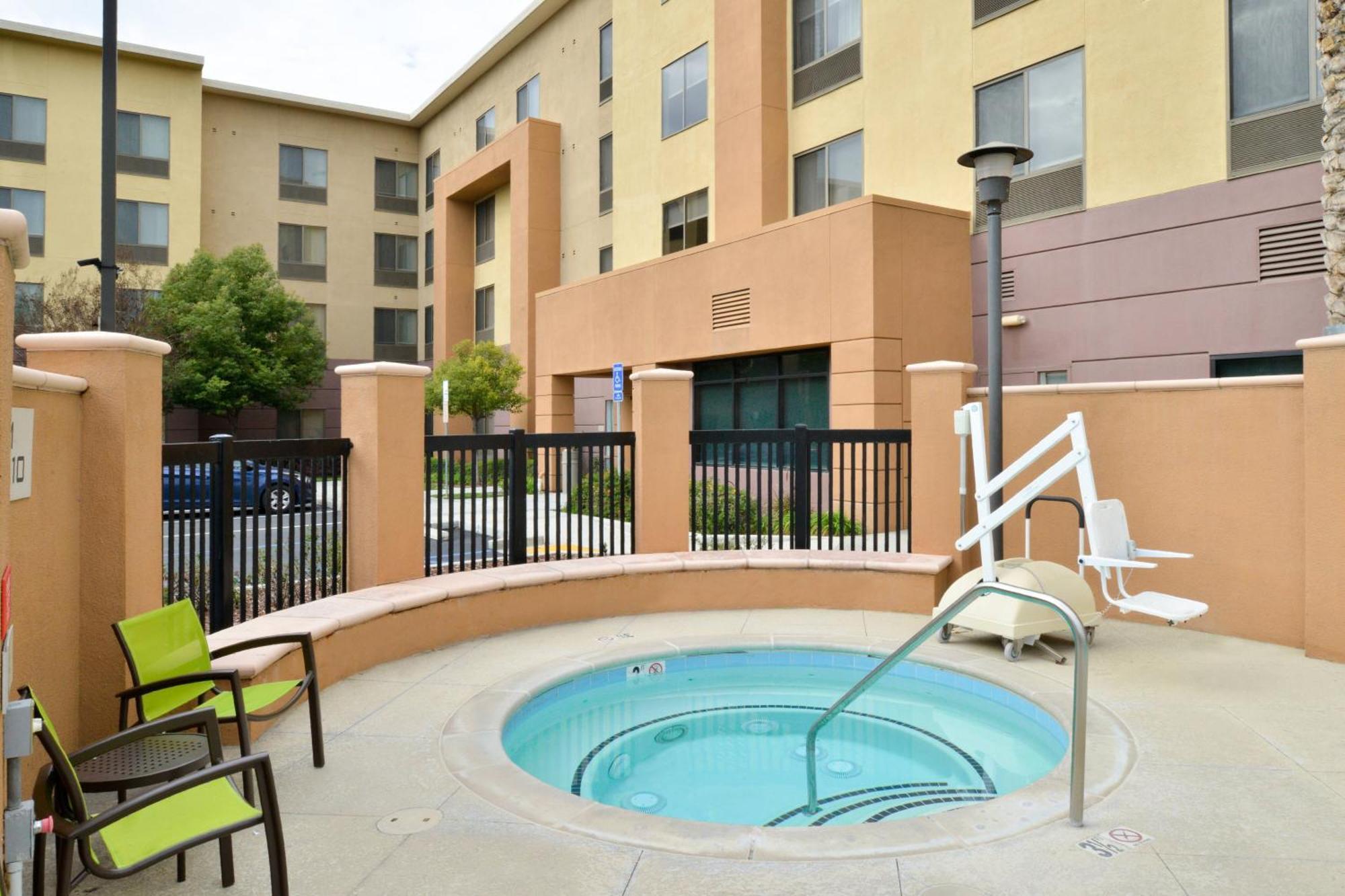 Hotel Springhill By Marriott Riverside