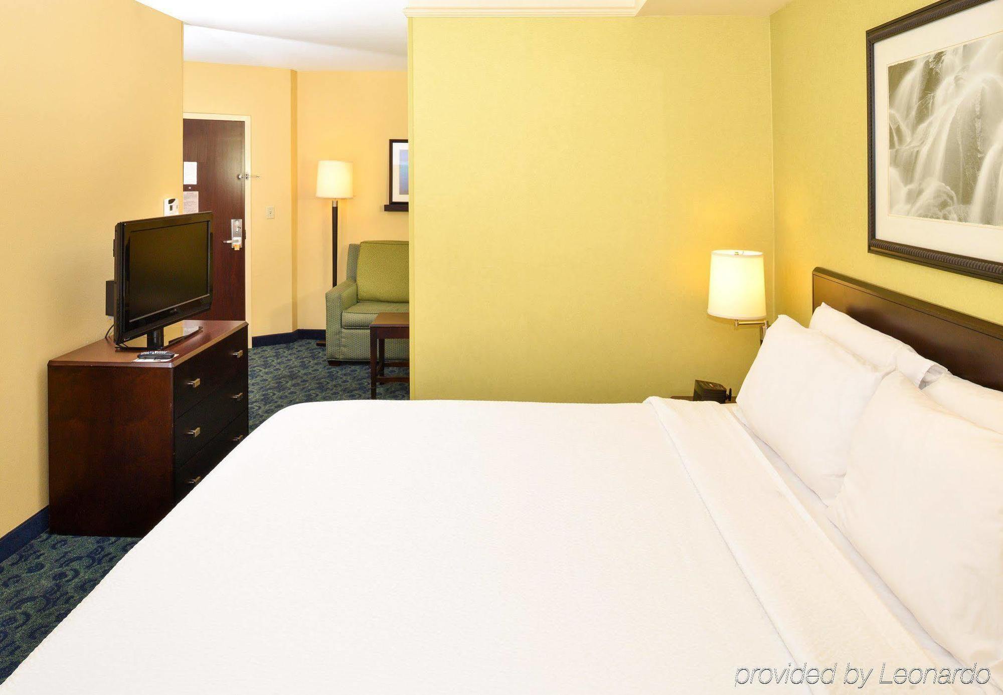 Hotel Springhill By Marriott Riverside