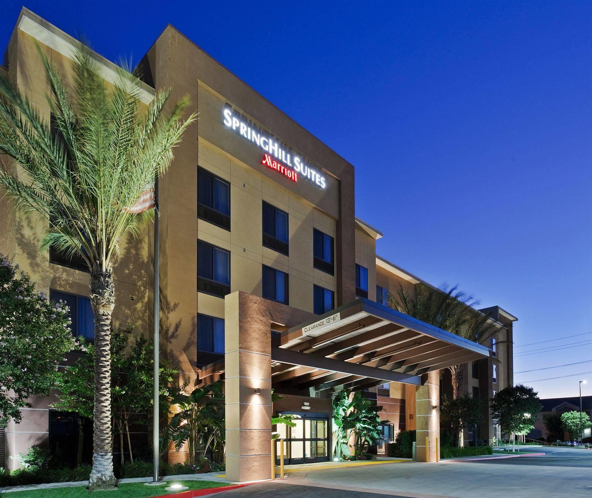 Springhill By Marriott Riverside Hotel